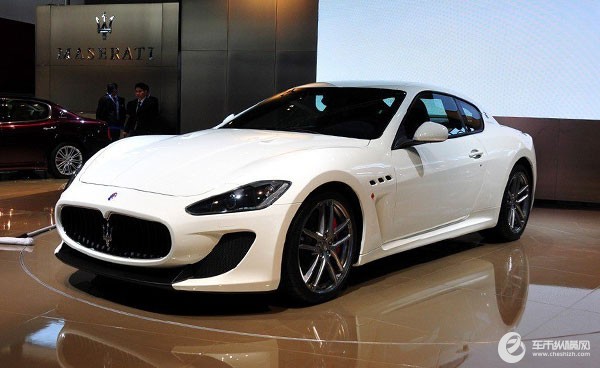 長春汽博會成就你開超級跑車的夢想