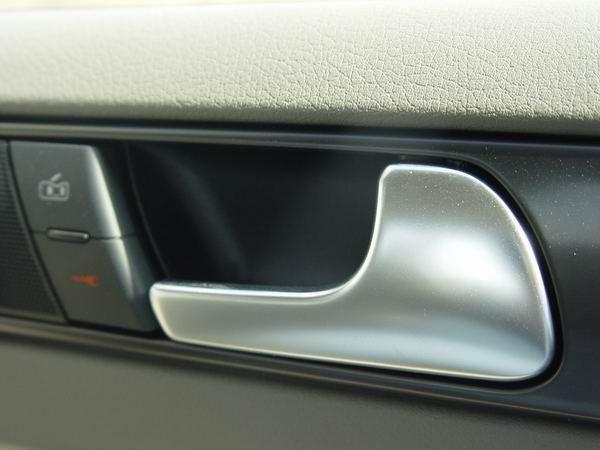 車內這些角落最易忽視 不知藏了多少細菌