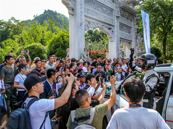 1527174905181498.jpg image047.jpg